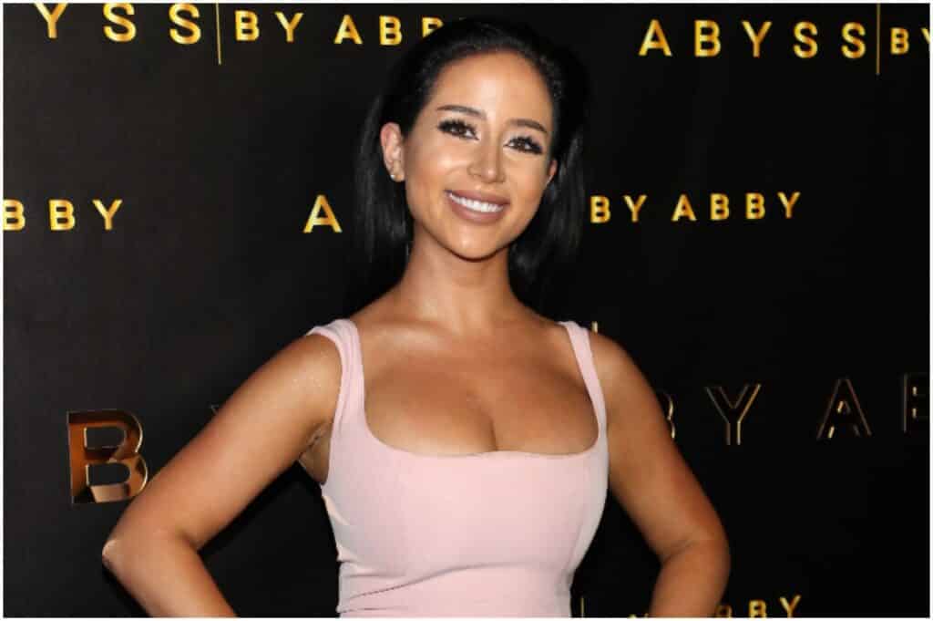 Amber Scholl Net Worth Famous People Today amber-scholl-net-worth-famous-people-today