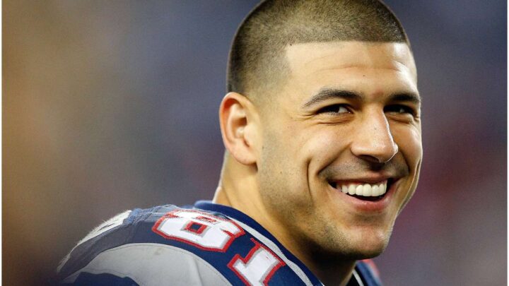 Aaron Hernandez – Net Worth, Fiancée (Shayanna Jenkins), Biography