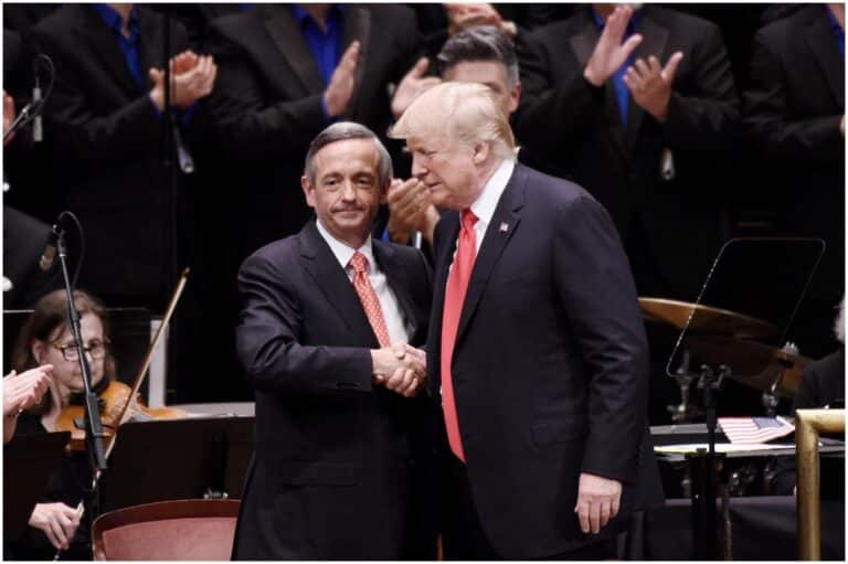 robert-jeffress-net-worth-salary-wife-biography-famous-people-today