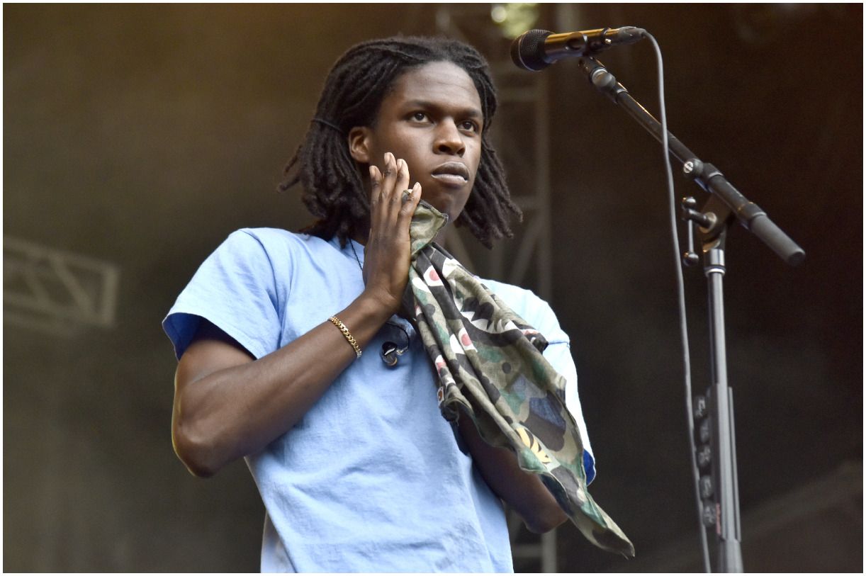 Daniel Caesar Net Worth (Update) Famous People Today