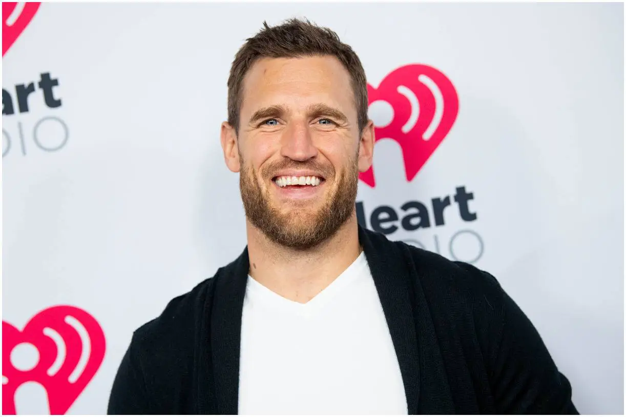 Brooks Laich Net Worth | Fiancée - Famous People Today