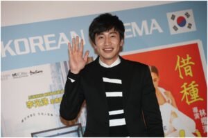 Lee Kwang-soo - Net Worth, Girlfriend (Lee Sun-bin ...