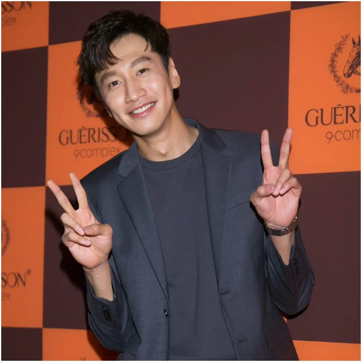 what is the net worth of Lee Kwang-soo