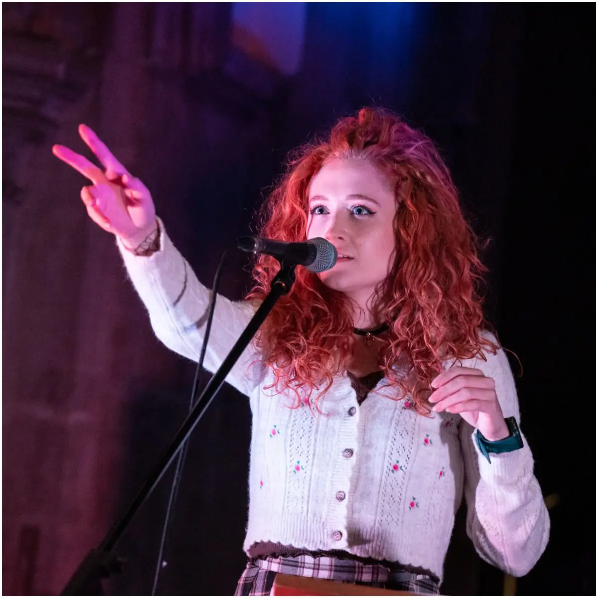 what is the net worth of Janet Devlin