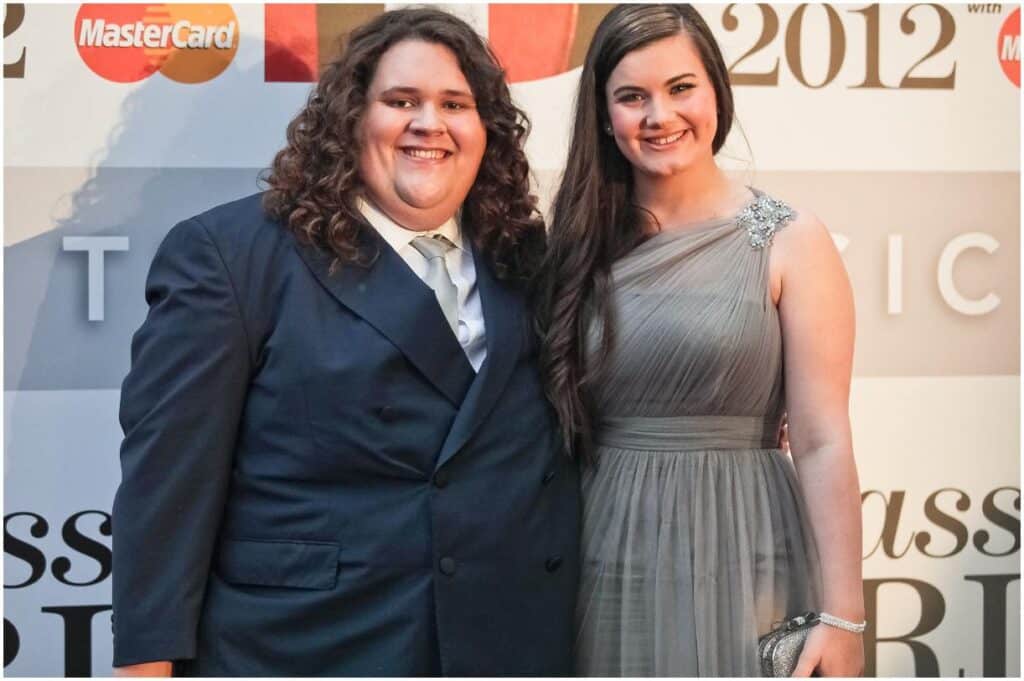 Jonathan Antoine Net Worth | Girlfriend - Famous People Today
