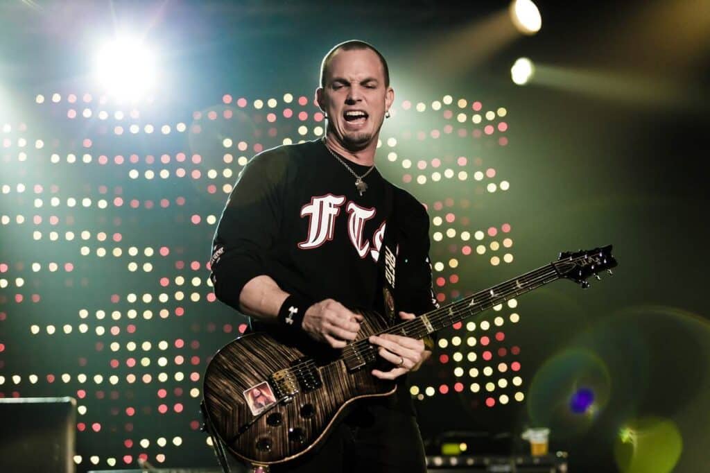 Mark Tremonti Net Worth, Wife (Victoria Rodriguez), Biography