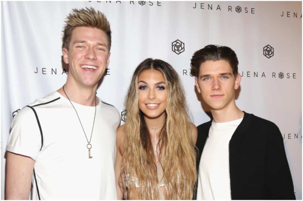 Devan Key Net Worth | Girlfriend, Age, Brother, Biography - Famous