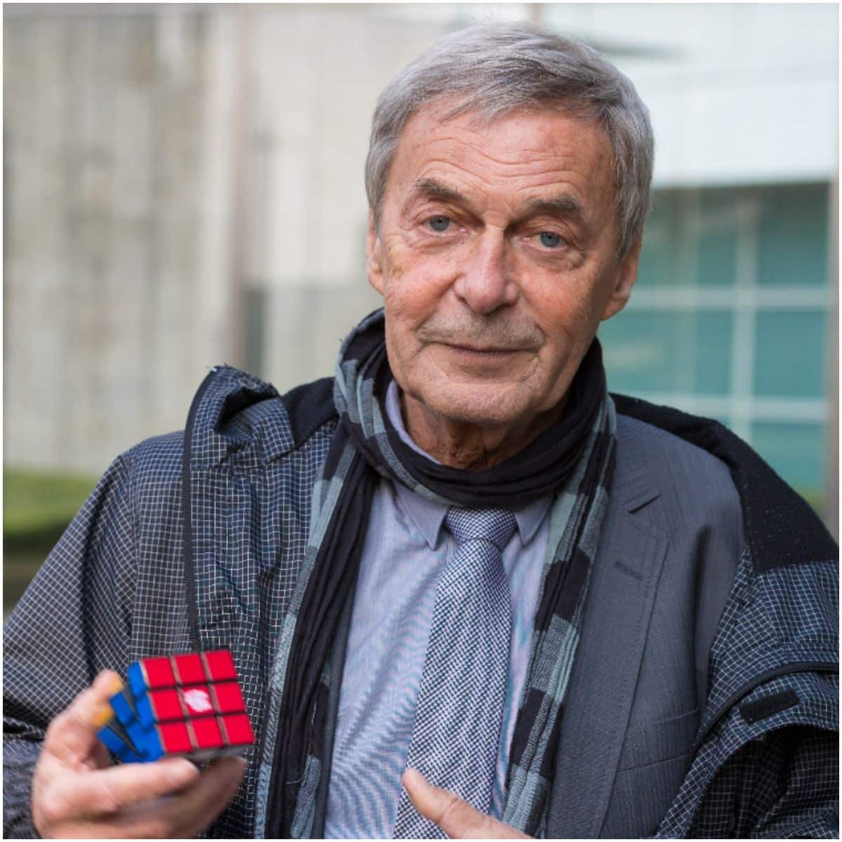 what is the net worth of Ernő Rubik