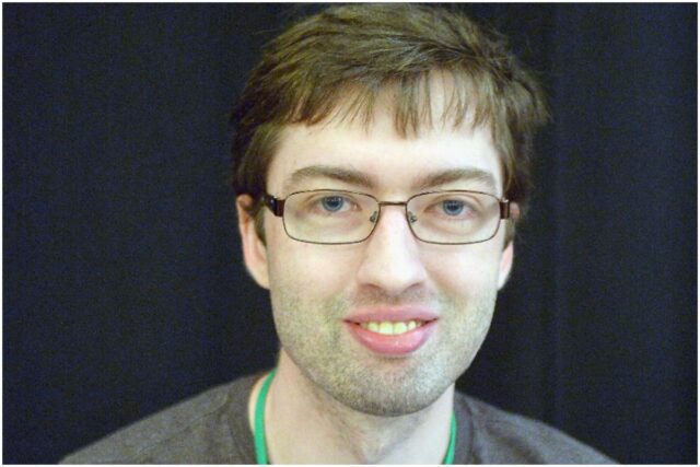 Andrew Hussie Net Worth - Famous People Today