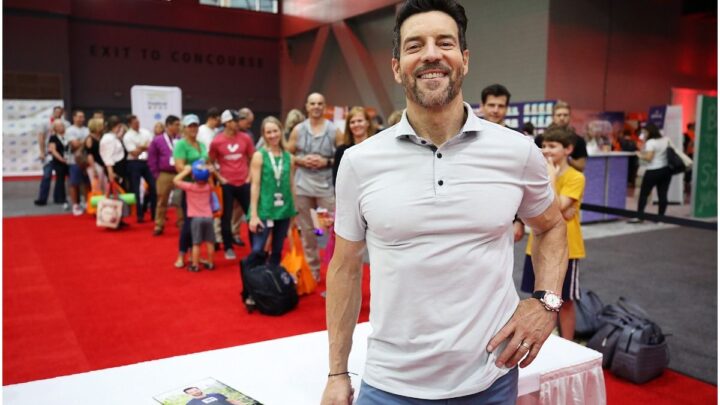 Tony Horton – Net Worth, Wife (Shawna Brannon), Age, Biography
