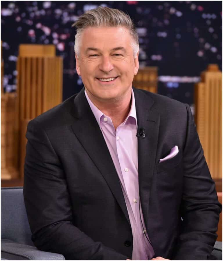 17 Celebrities Whose Name Starts With A - Famous People Today