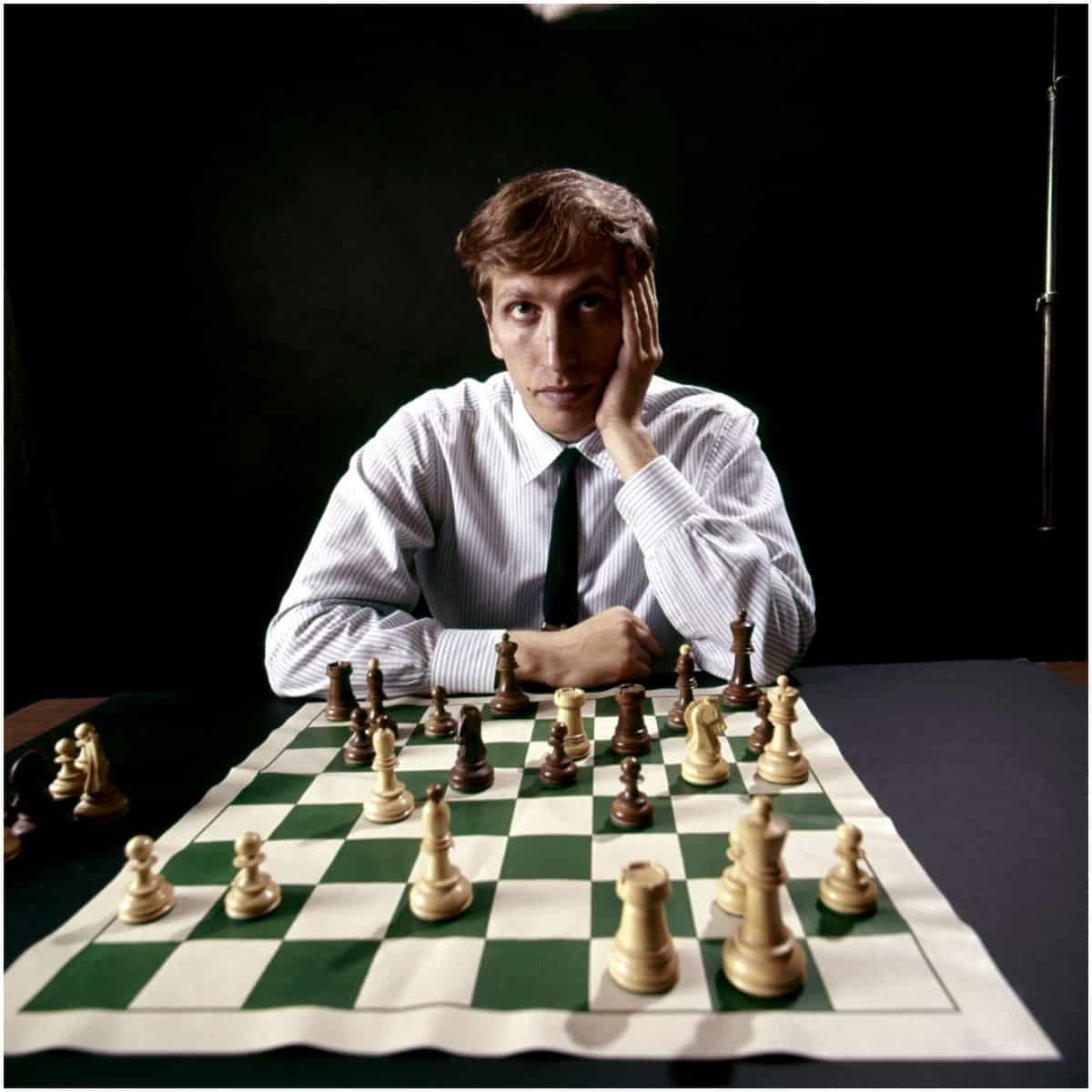 What Is Bobby Fischer's IQ? - ChessEasy