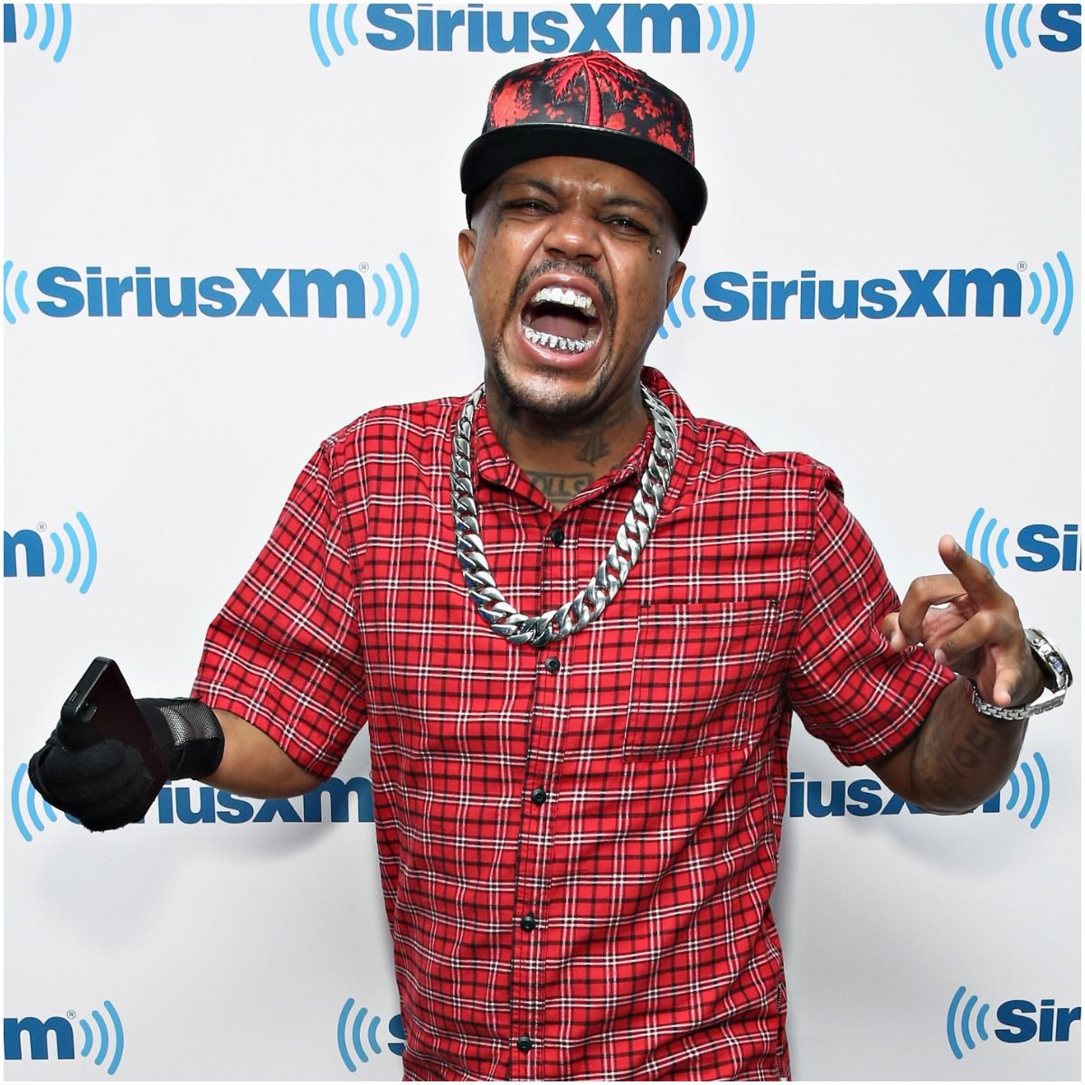 What happened to DJ Paul's right arm? Is DJ Paul married? - Famous People Today