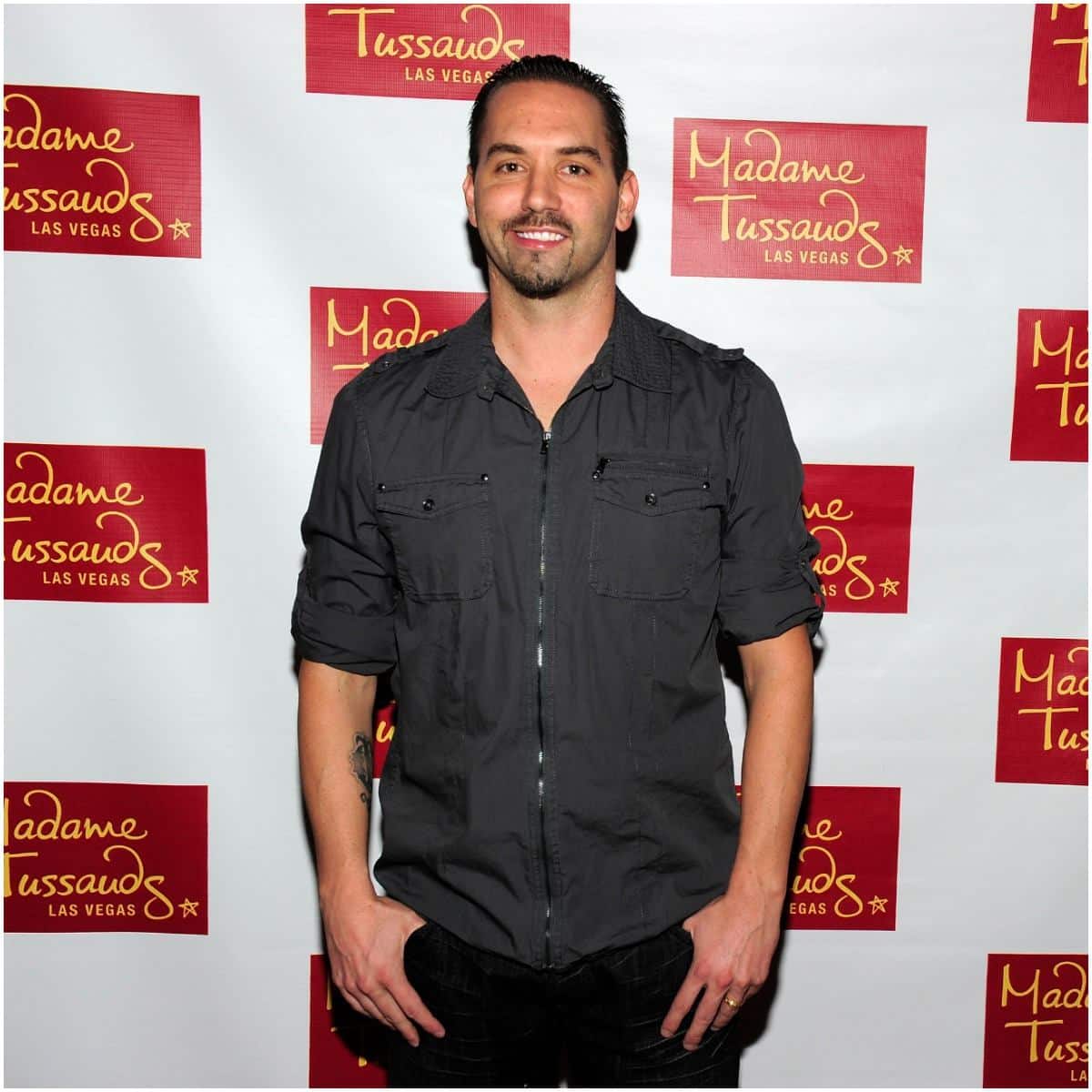 Why did Nick Groff leave Ghost Adventures crew (3)