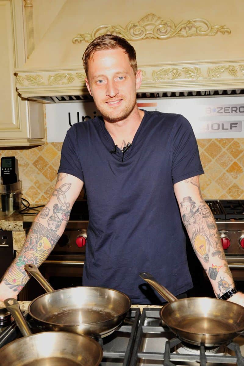 what is the net worth of Michael Voltaggio