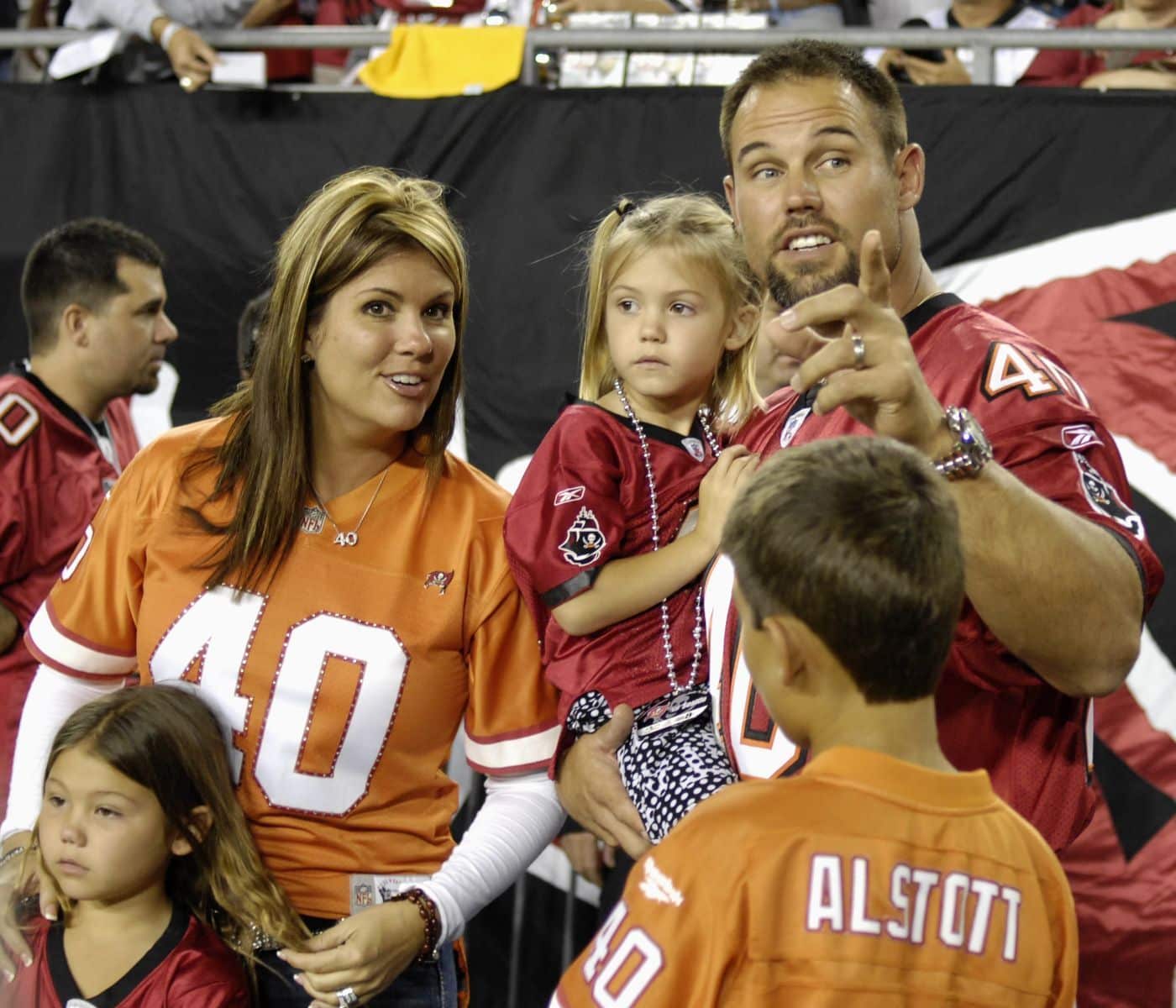 Mike Alstott and wife Nicole