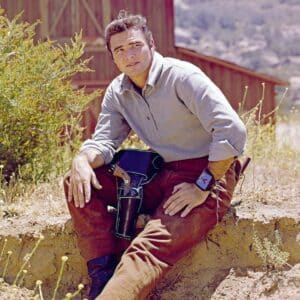 Was Burt Reynolds In Gunsmoke? - Famous People Today