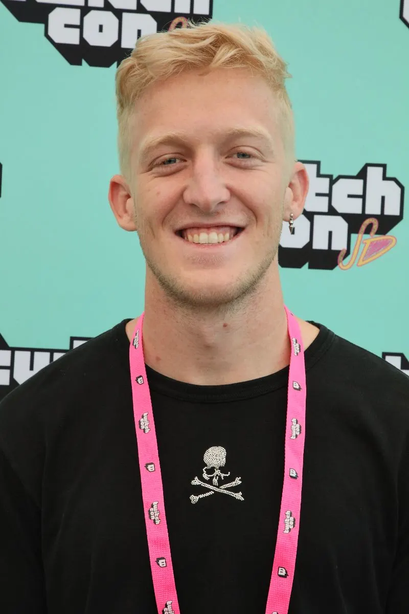 Tfue Net Worth | Girlfriend - Famous People Today