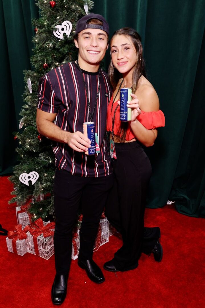 Is Jenna Sinatra related to Frank Sinatra? - Famous People Today