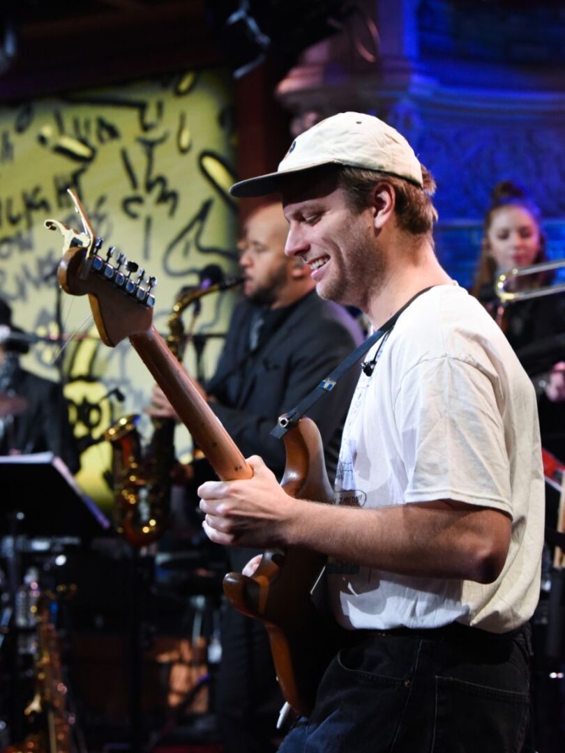 Mac DeMarco Net Worth Girflriend Famous People Today