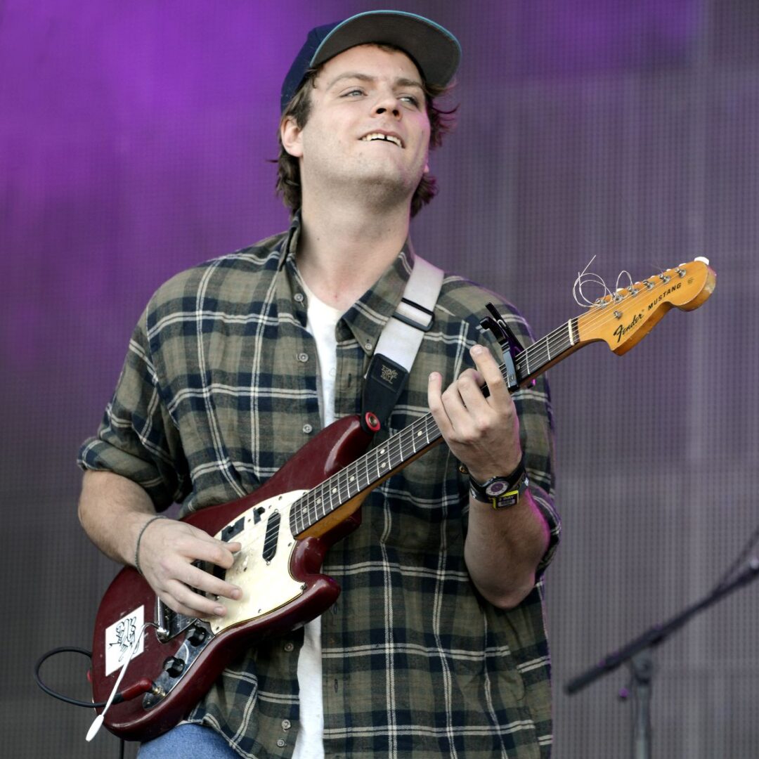 Mac DeMarco Net Worth Girflriend Famous People Today