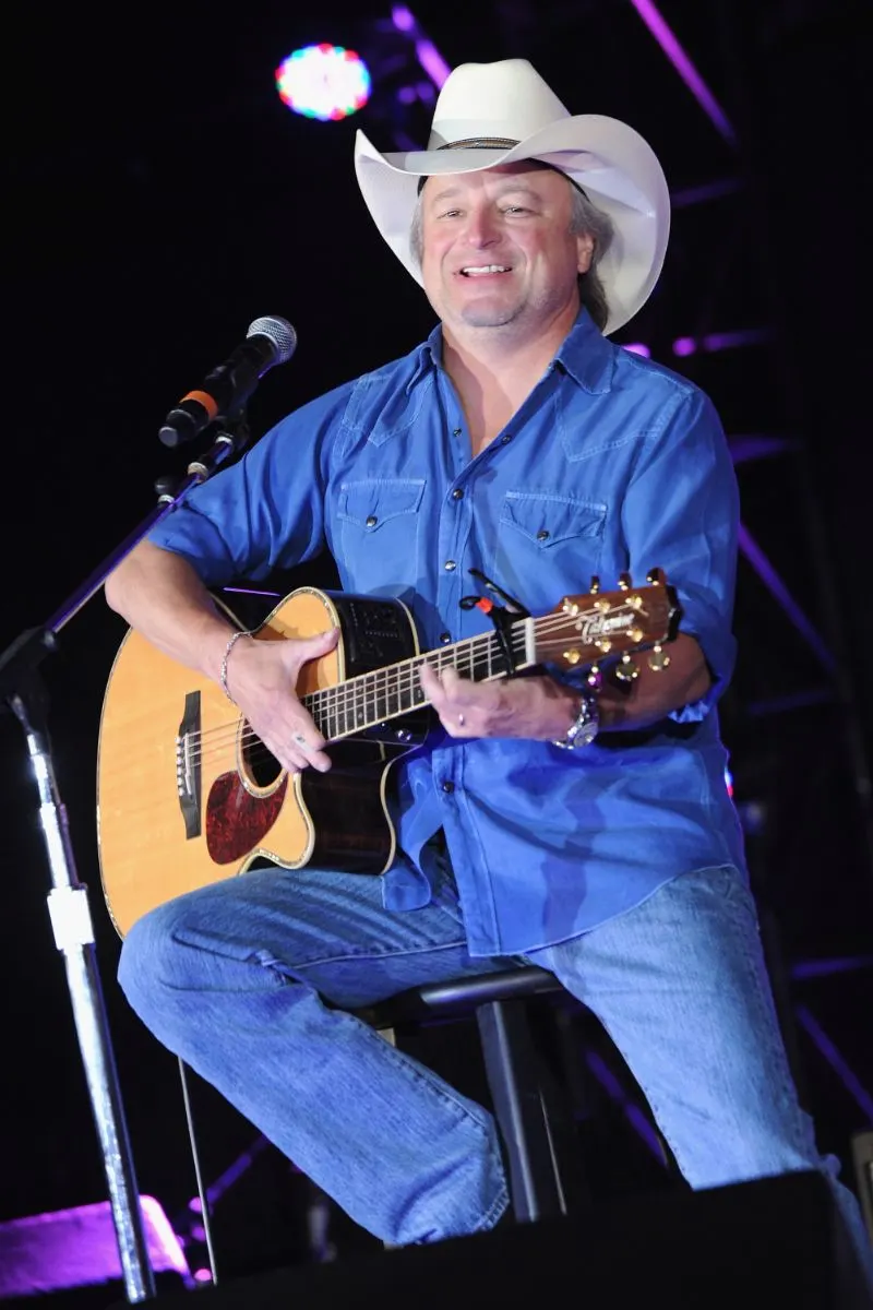 Mark Chesnutt Net Worth Wife Famous People Today