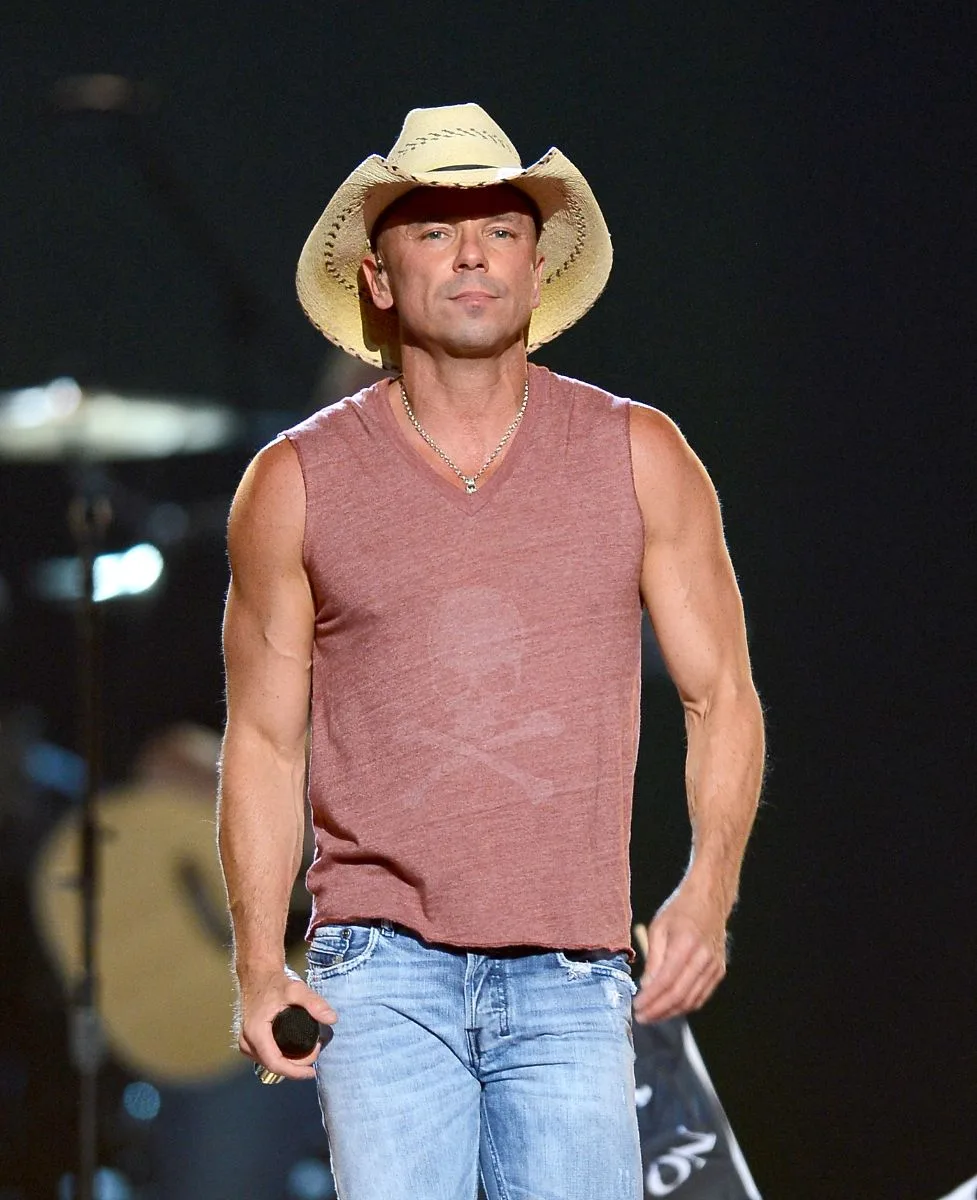 singer Kenny Chesney worth