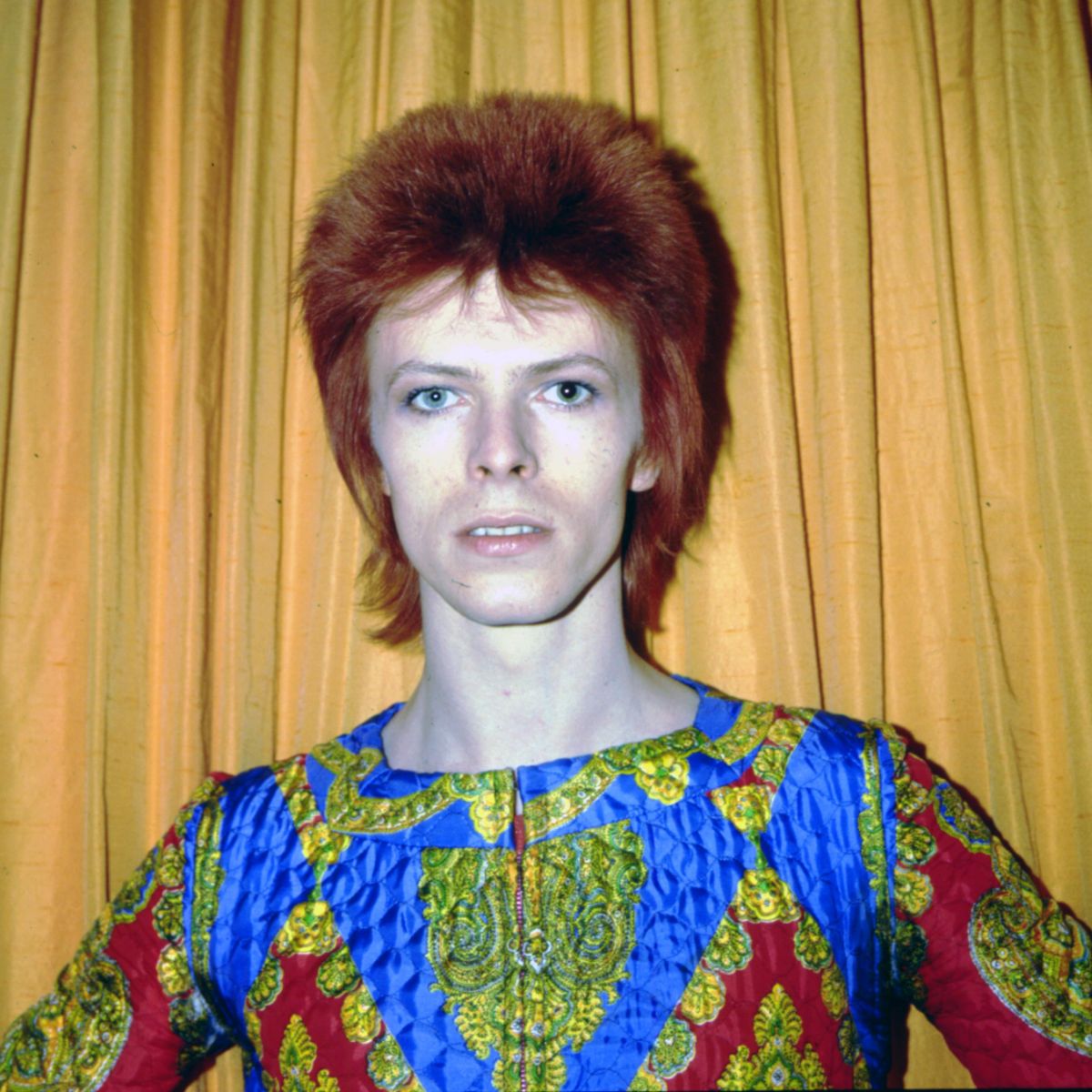 David Bowie blue eyes color