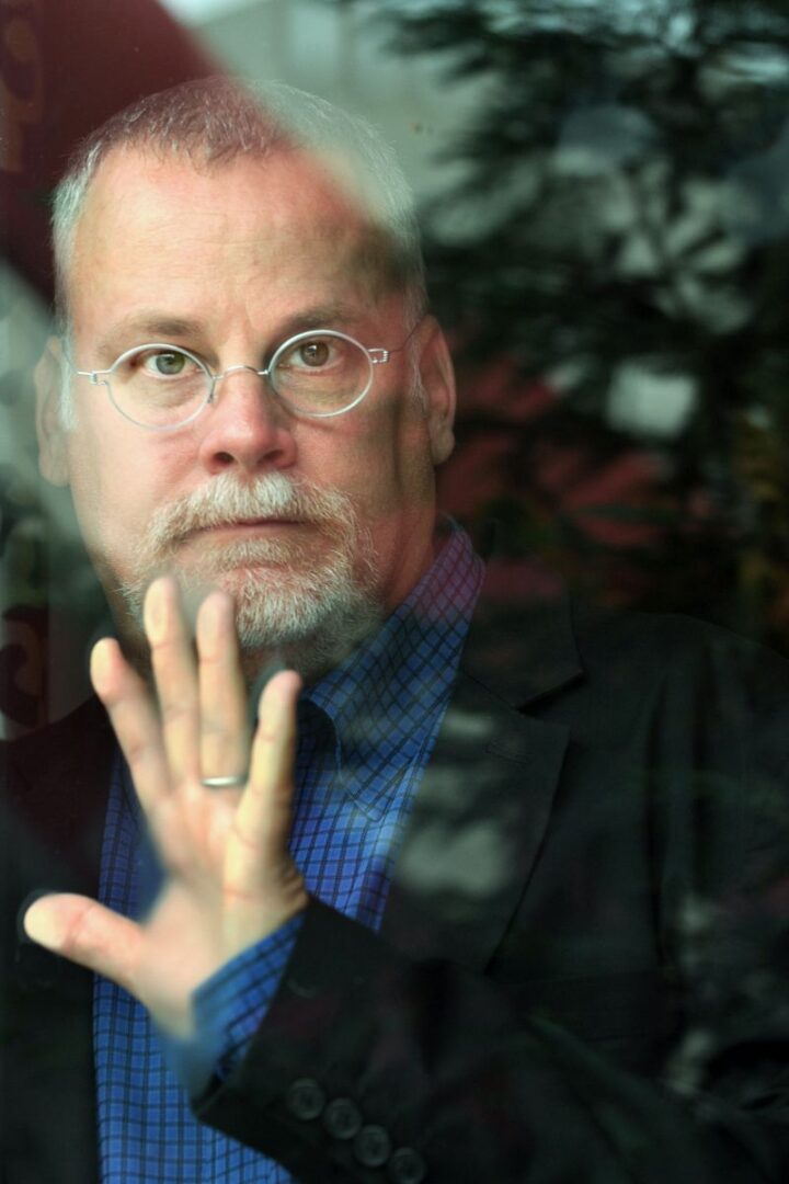 Michael Connelly Net Worth Wife Famous People Today