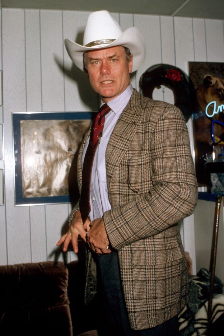 16 Famous People Whose Names Start With L - Famous People Today