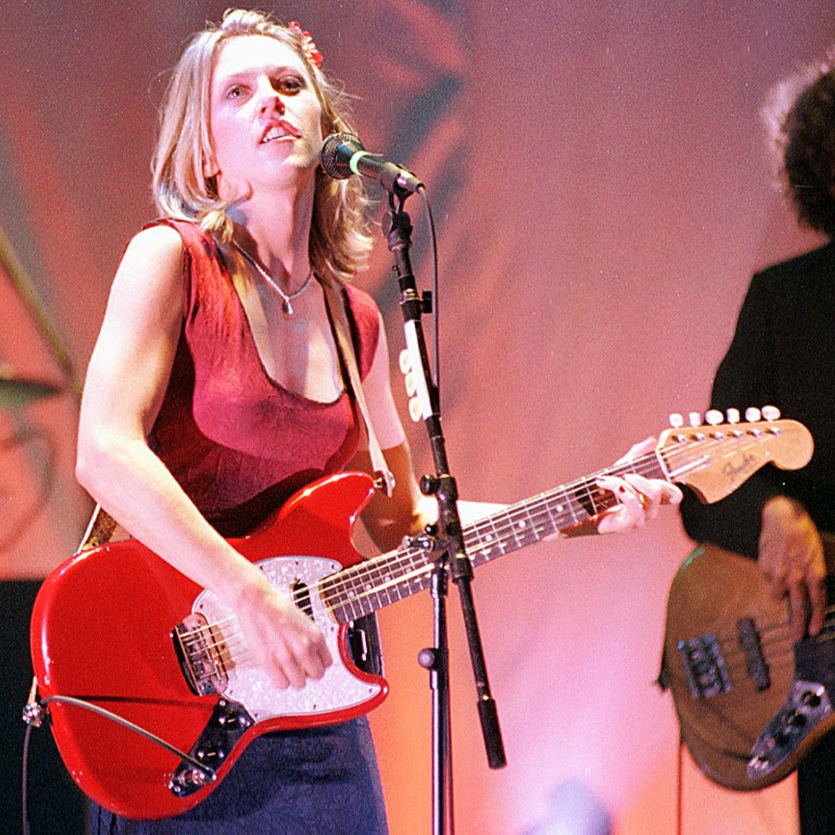 How old is Liz Phair