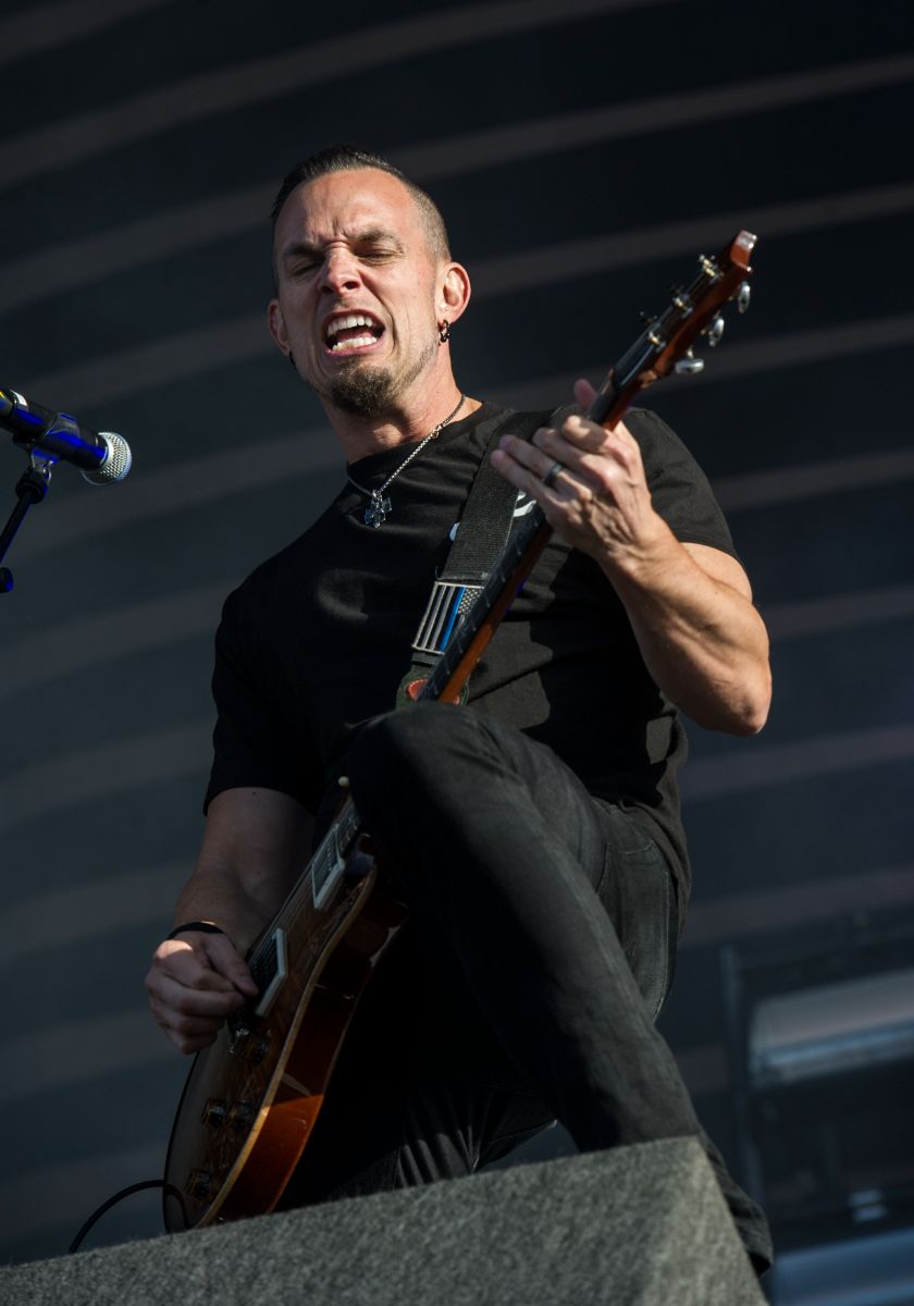 how much is Mark Tremonti worth