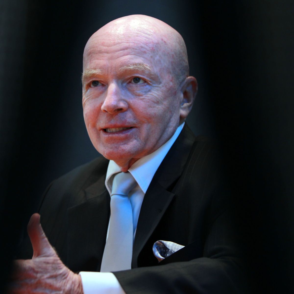 mark mobius net worth forbes