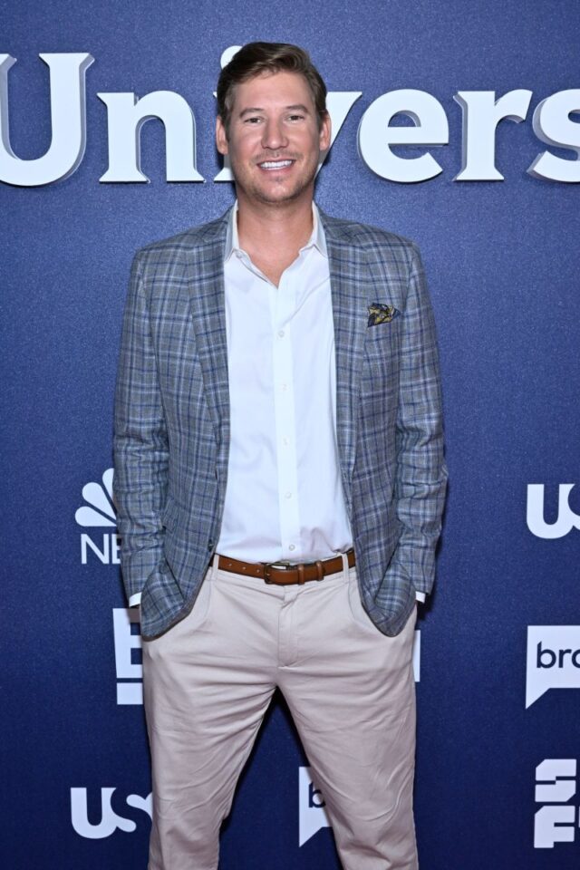 Austen Kroll Net Worth & Girlfriend - Famous People Today