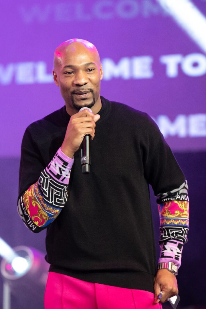 Pastor Keion Henderson Net Worth | Wife - Famous People Today