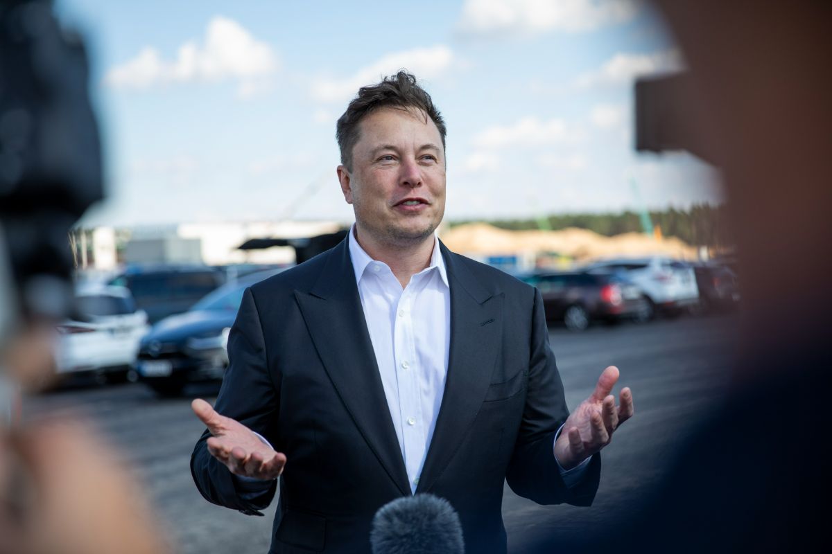 How Much Money Does Elon Musk Make a Second? - Famous People Today