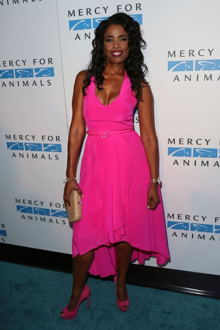 Areva Martin Net Worth | Husband - Famous People Today