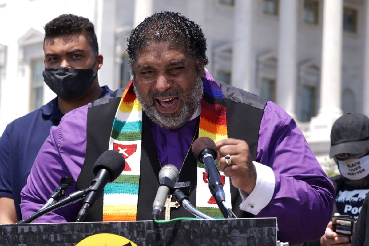 How Much Does Dr William Barber Weigh