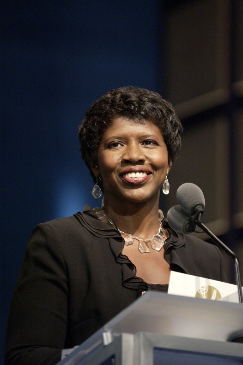 gwen ifill is she married