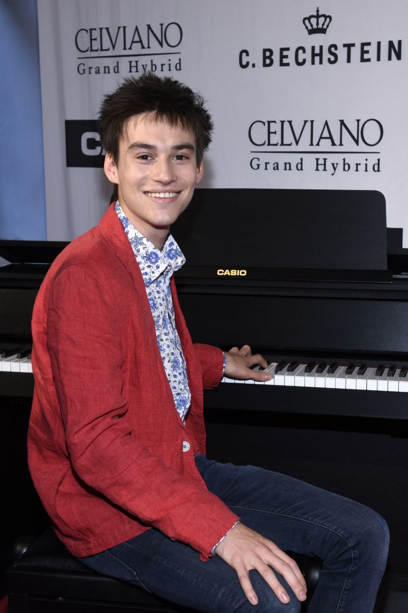 how old is jacob collier