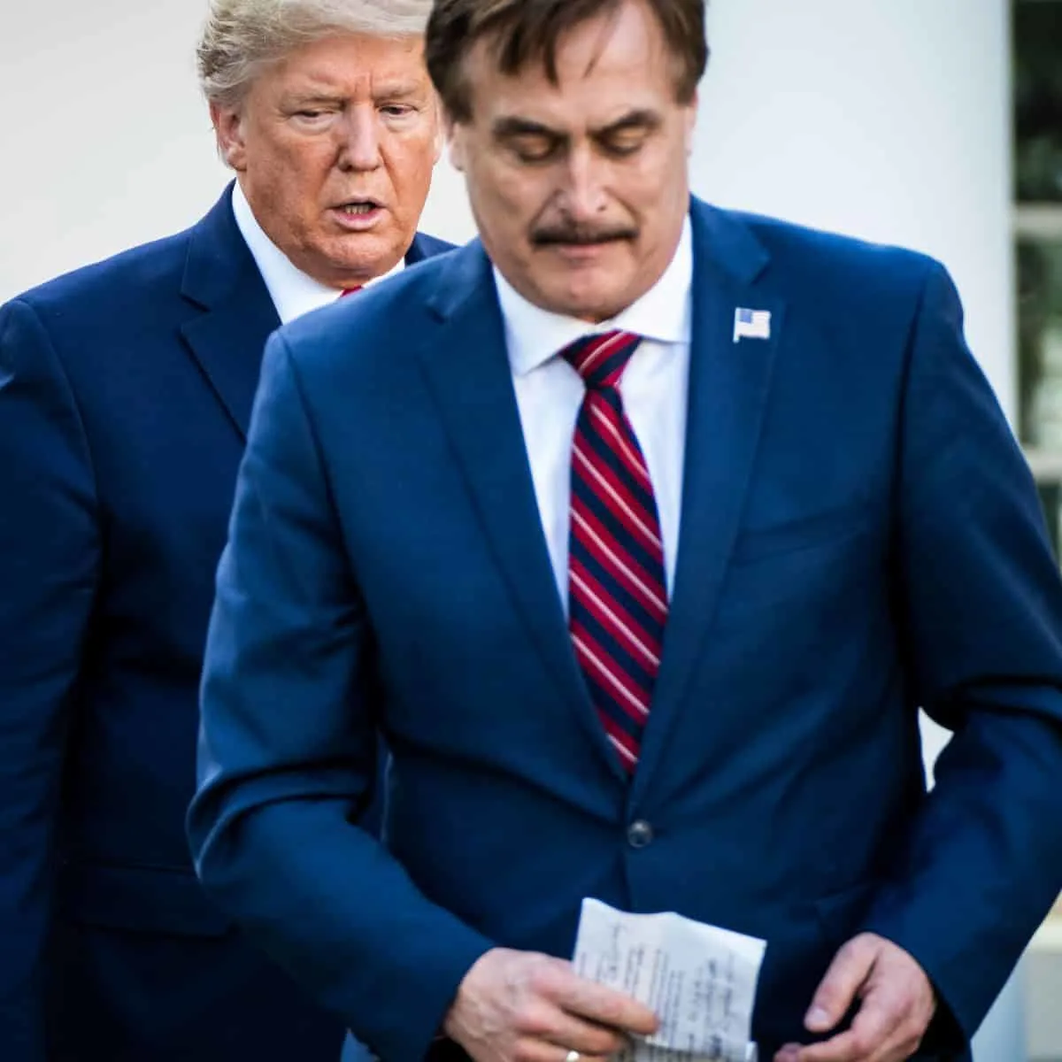 is mike lindell married