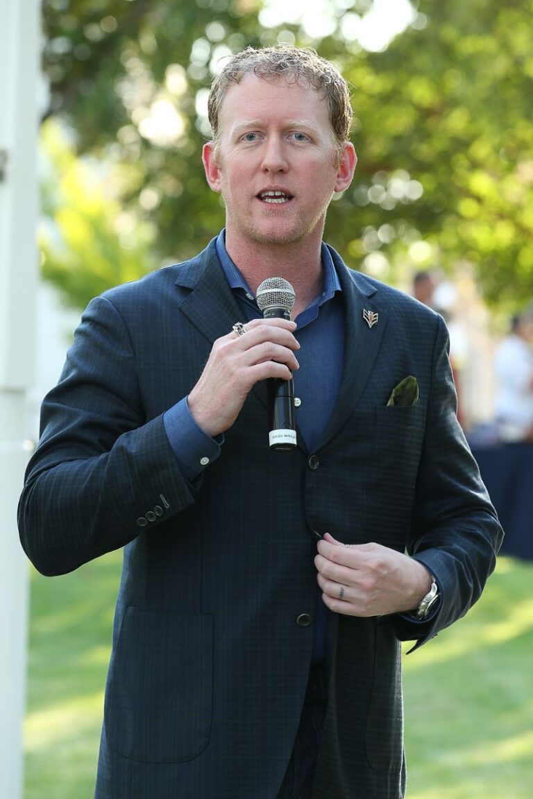 Robert O'Neill Net Worth & Wife (Jessica Halpin) - Famous People Today