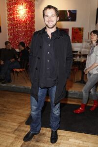 Josh Lucas Net Worth & Wife - Famous People Today