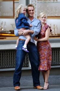 Josh Lucas Net Worth & Wife - Famous People Today