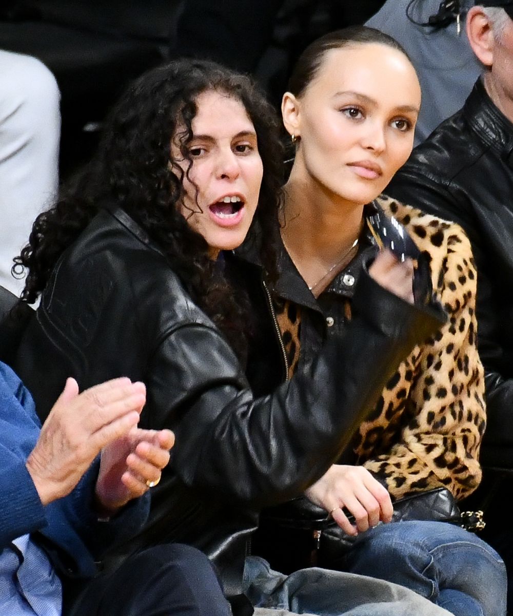 Lily-Rose Depp and girlfriend musician 070 Shake