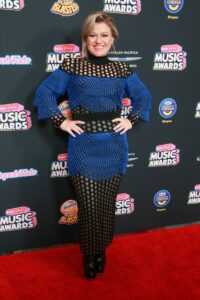 Kelly Clarkson Net Worth & Ex-Husband - Famous People Today