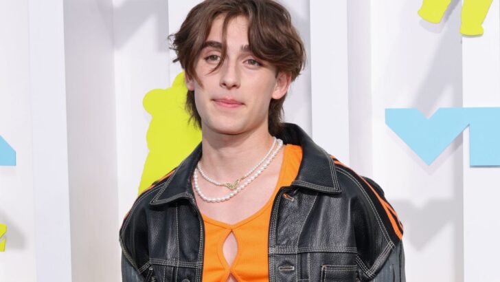 Johnny Orlando Net Worth & Girlfriend