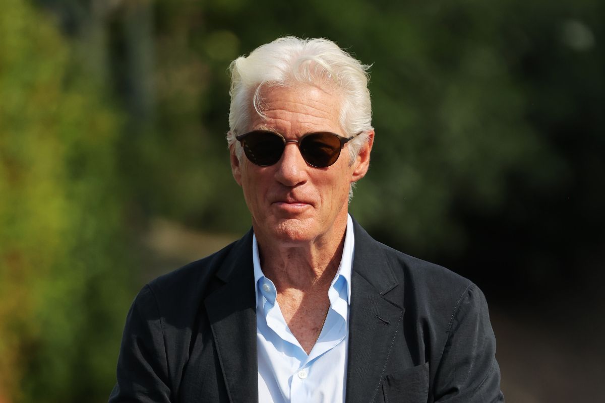 Richard Gere Net Worth & Wife - Famous People Today
