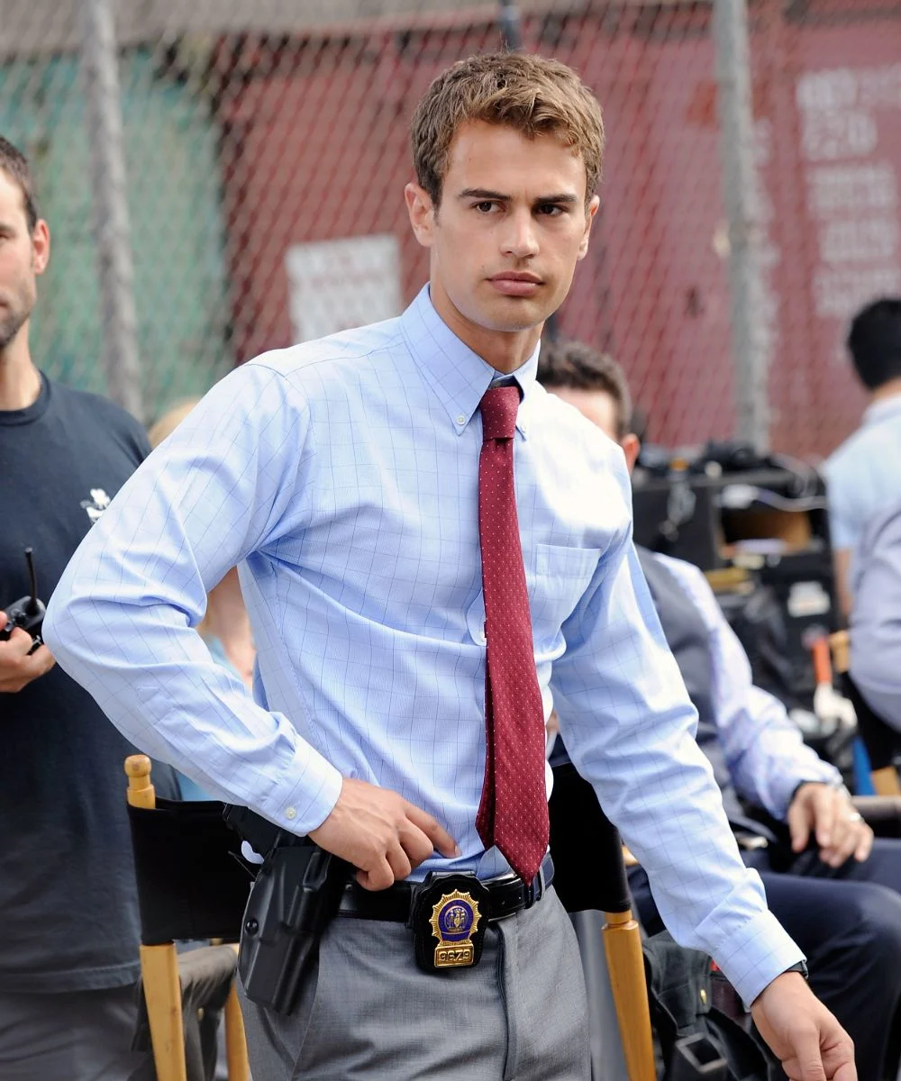 Theo James Net Worth