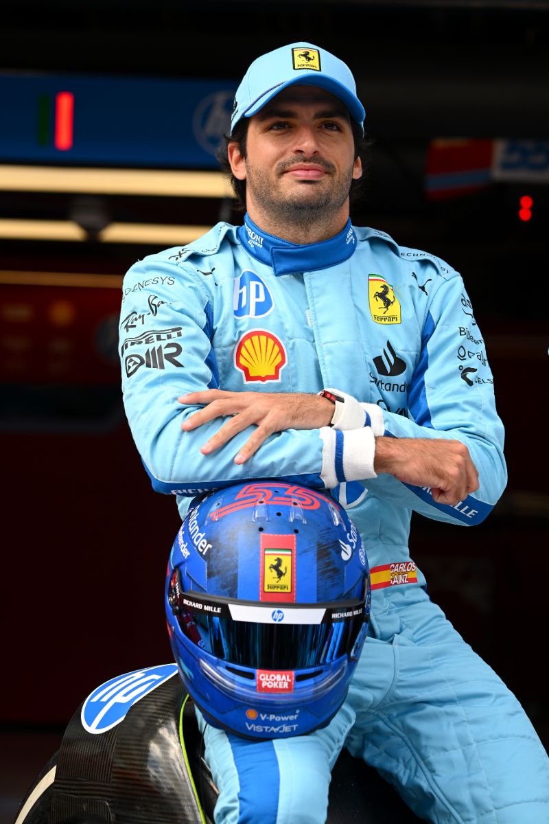 Carlos Sainz Jr. Net Worth & rich